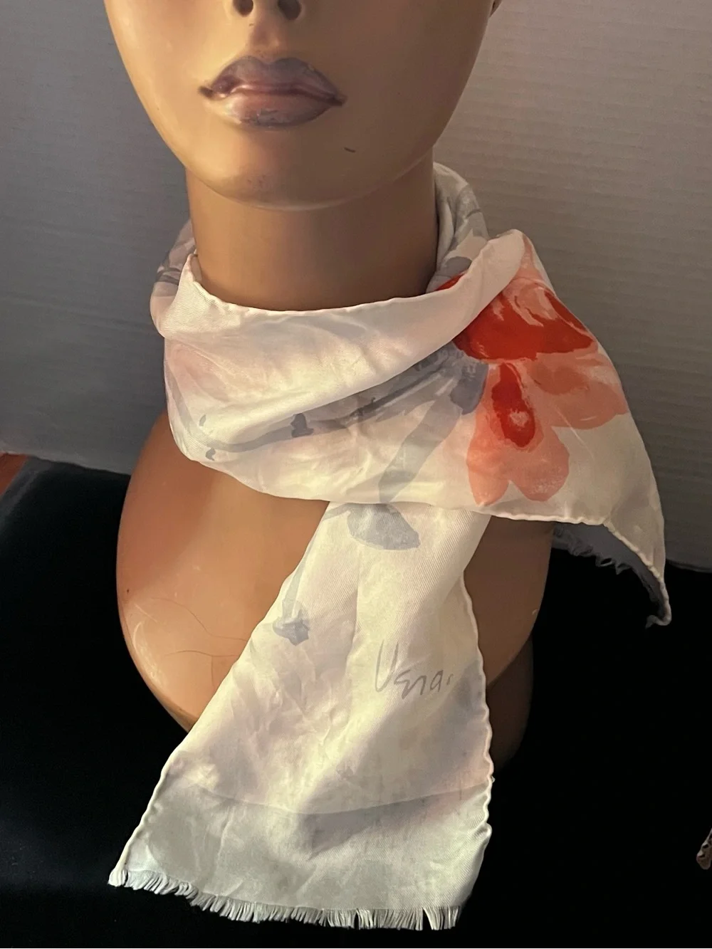 Vera Vintage White Floral Silk Scarf - Japan